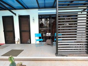 Patio Studio B loft