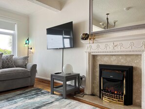 Living room | Estuary Retreat, Llanelli