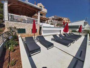 Sundeck