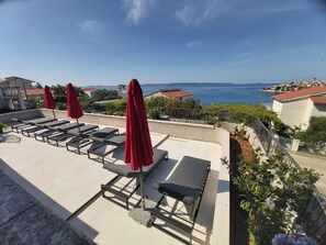 Sundeck
