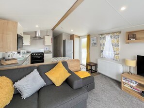 Open plan living space | Sandy Paws - Bonnie Escapes, Southerness