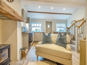 Open plan living space | Wisteria Cottage - The Rookery, Hemingby