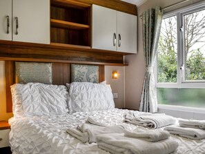 Double bedroom | Sea View 59 - Bonnie Escapes, Southerness