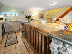 Kitchen/diner | Cherry Tree Cottage - Spring Cottages, Cheddar