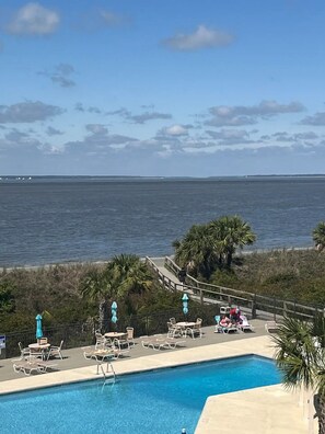Yup, that close to the beach!