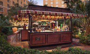 Bar (in der Unterkunft)