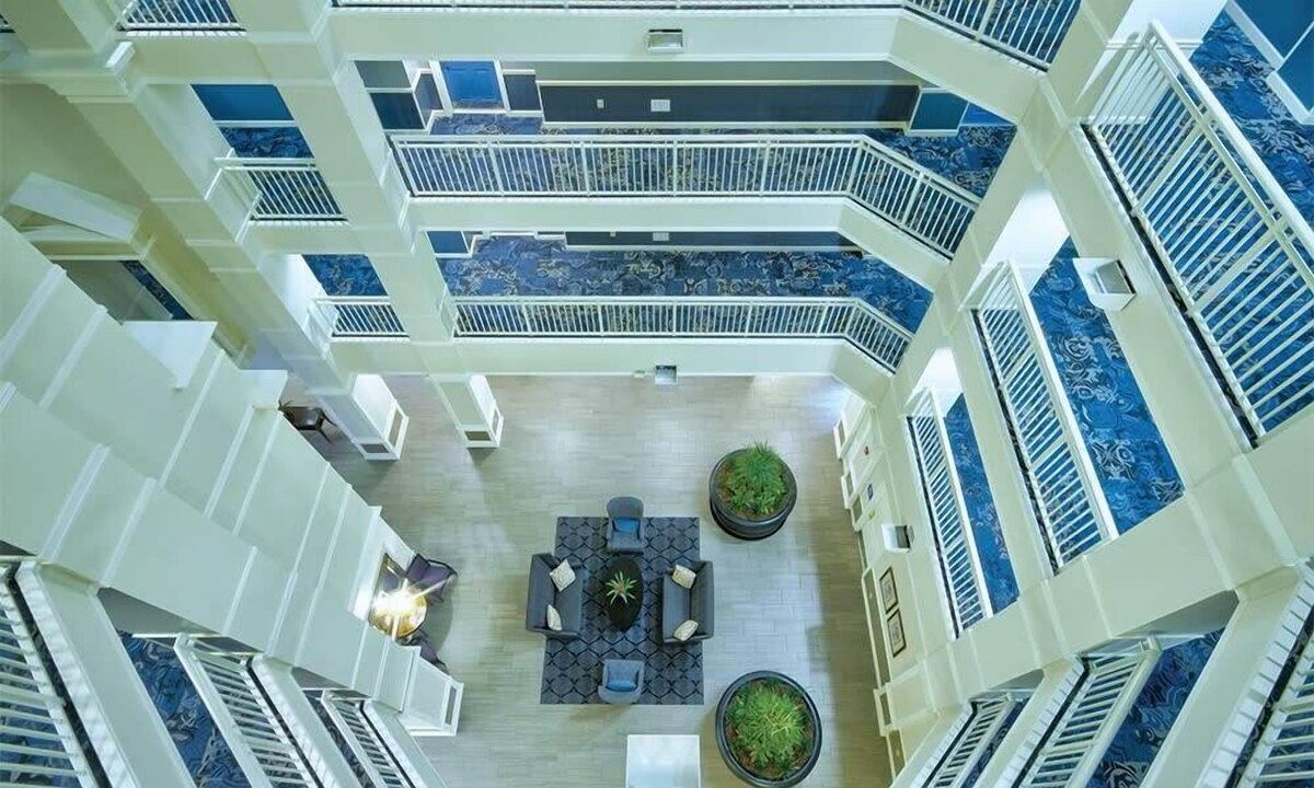 2br Deluxe Condo Steeped in US History!