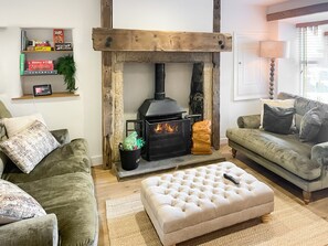 Living room/dining room | Middle Cottage, Lofthouse, near Pateley Bridge