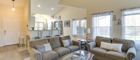 Wichita Vacation Rental | 2BR | 2BA | 2 Steps Required | 2,000 Sq Ft
