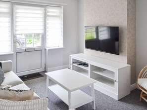 Living area | Sunny Bungalow, St Leonards, near Skegness