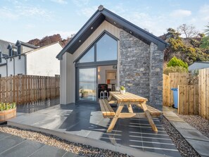 Terrace | Postbox Cottage, Lochranza