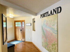 Foyer/Entrance