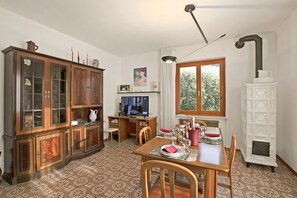 Living and dining room