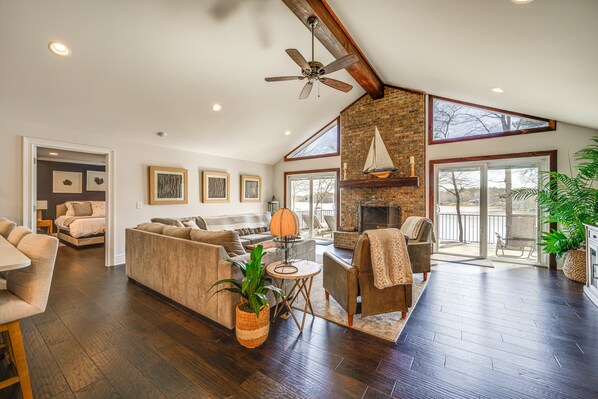 Buckhead Vacation Rental | 4BR | 3BA | 3 Steps to Enter | 3,200 Sq Ft