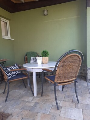 Terrasse hinten