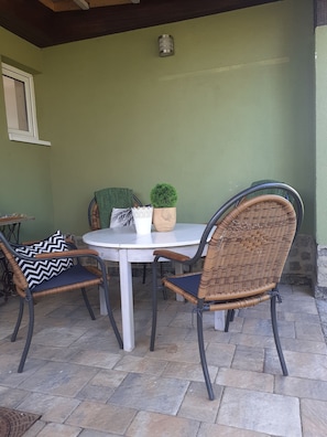 Terrasse hinten
