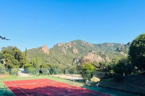 Sport court