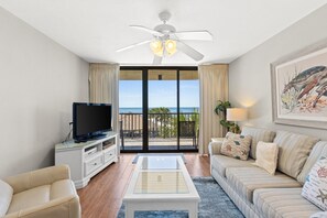 Living Area with Gulf Views