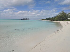 Gaulding Cay Beach, a five minute drive from Paradise Cove.