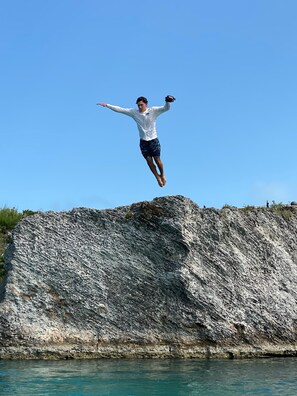 Enjoy swimming, kayaking, snorkeling, fishing and cliff jumping on the cove.
