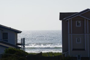 1333  Vacation by the Sea