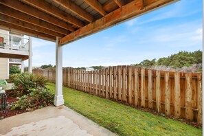 1215 Vacation by the Sea