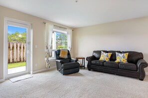 1215 Vacation by the Sea