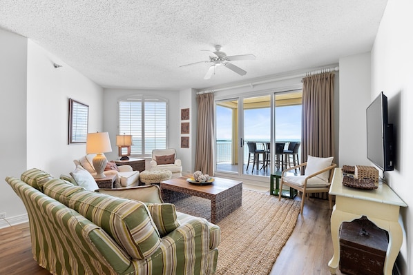 Welcome to Beach Colony Tower 8B!