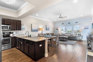Living, Dining & Kitchen Areas