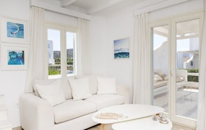 Beautiful Naxos Villa | 4 Bedrooms | Villa Kaguya | Spacious Outdoor Area | Pyrgaki