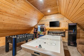 Loft- Game Area