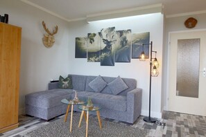 Apartment 273