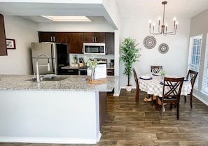 Well-Equipped Kitchen, Ample Counter Space, and All the Essentials for Easy Cooking.