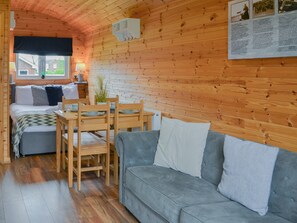 Open plan living space | Lancaster - Ye Old Red Lion Holidays, Holme upon Spalding Moor, near York