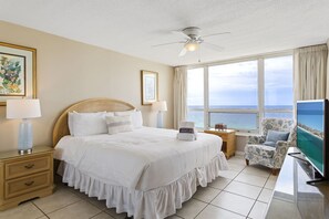 22-Gulfside-1302-Master-Bed