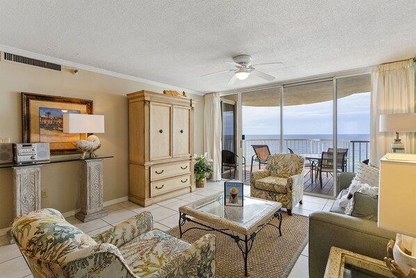 22-Gulfside-1302-Living