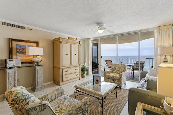 22-Gulfside-1302-Living