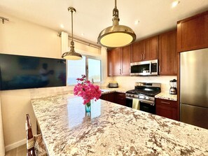 Kitchen (3)