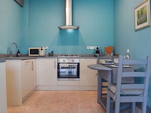 Kitchen/diner | Ty Ffair Mai Annexe, Llangwm Usk