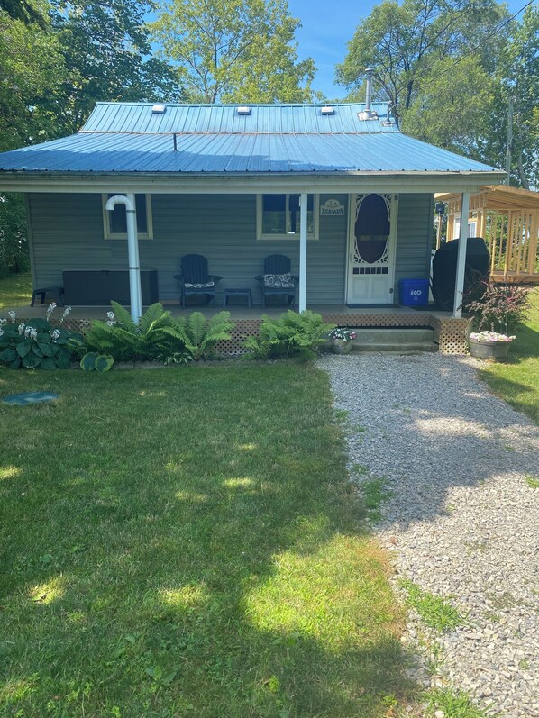 Front of cottage