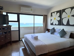 Iconic Patong Tower - full sea view, 150m to beach (11846)