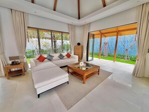 Luxury brand new villa with maid Anchan Tropicana (11937)