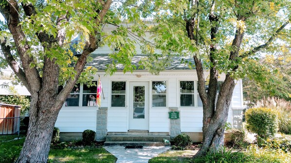 Front of House with Sun Porch