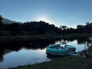 Private pond, a short walk away.
(raft rent available upon request.)