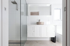 Large ensuite