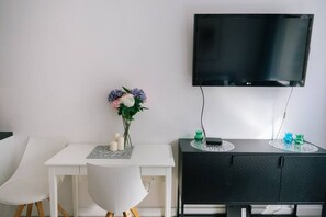 Experience the best of Warsaw with Rentujemy.pl's short-term rental management