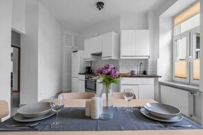 Kitchen and Dining Area - Book Now with RENTUJEMY.COM