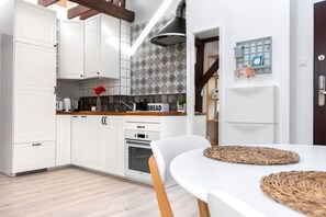 Kitchen with Dining Area | Book Now with RENTUJEMY.COM