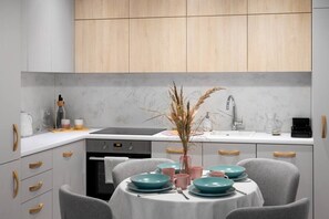 Kitchen Area - Book Now with RENTUJEMY.COM