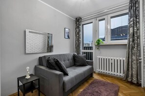 Bedroom with Sofa | Book Now with RENTUJEMY.COM